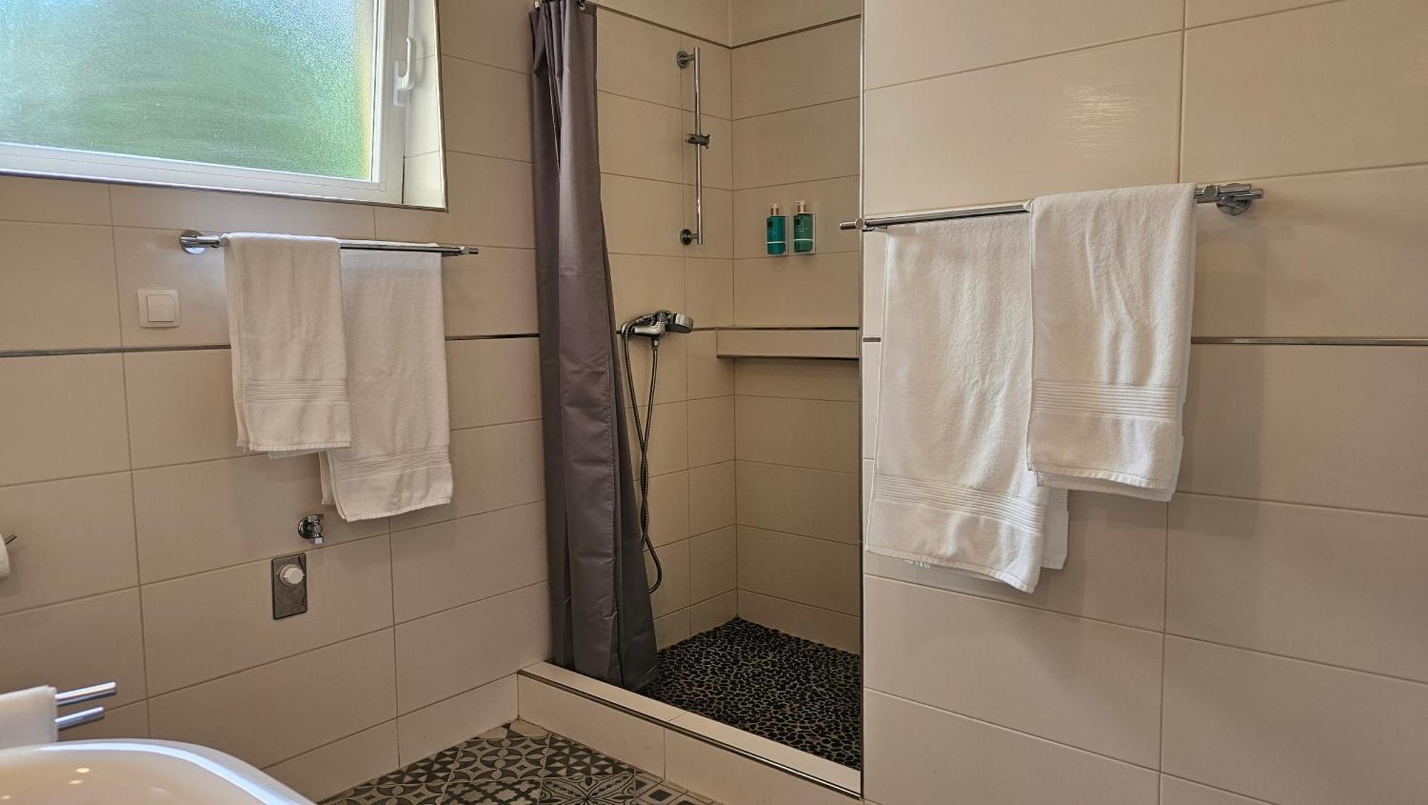 Apartment Levante 茨里克韦尼察 外观 照片